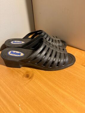 Okabashi Black Ventilated Slip-On Sandals